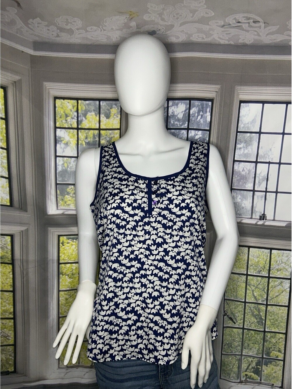 Adam Levine Elephant Print Tank Top Women’s Medium Blue White Sleeveless Blouse